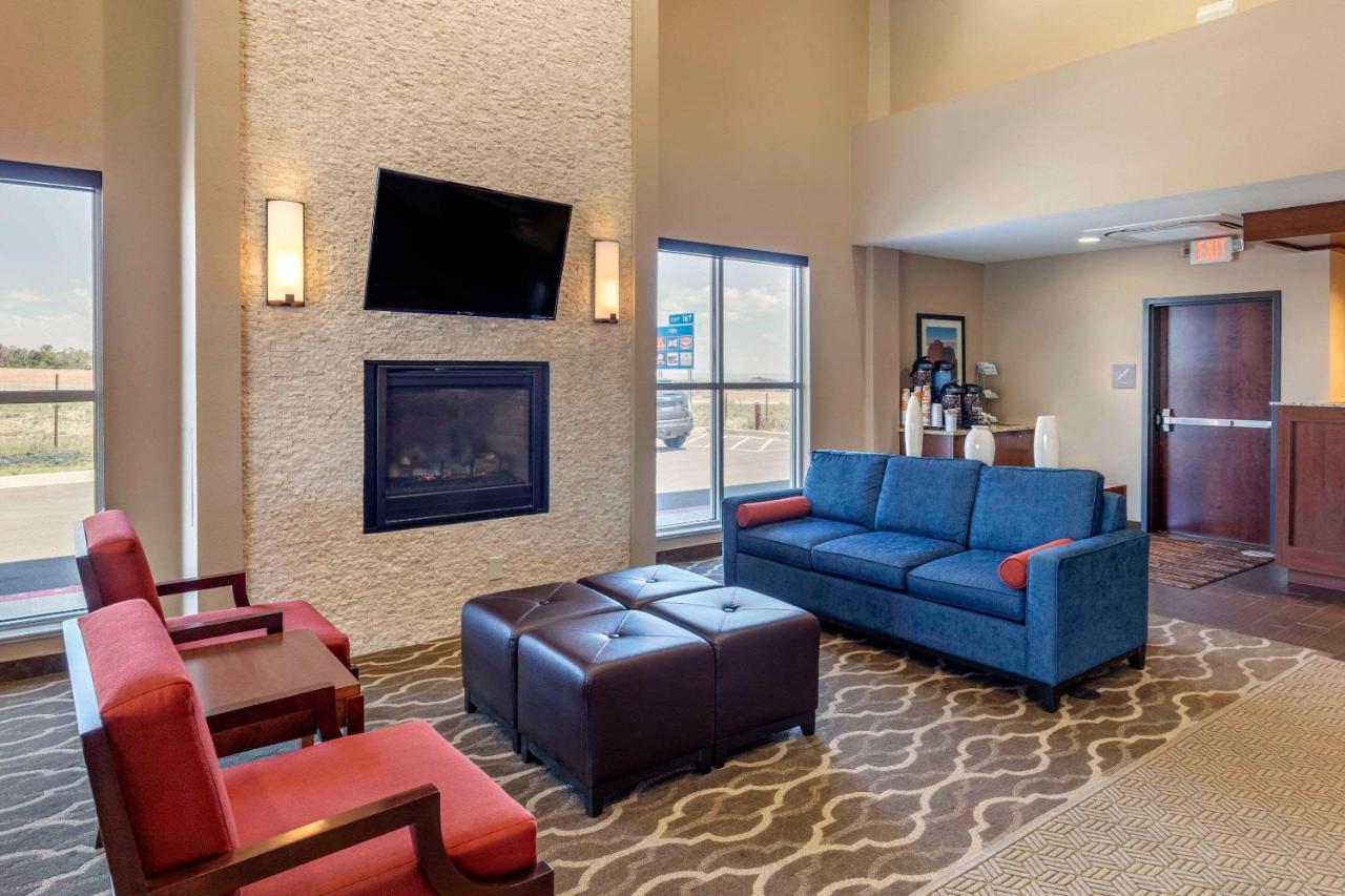Comfort Inn & Suites Еджвуд Екстер'єр фото